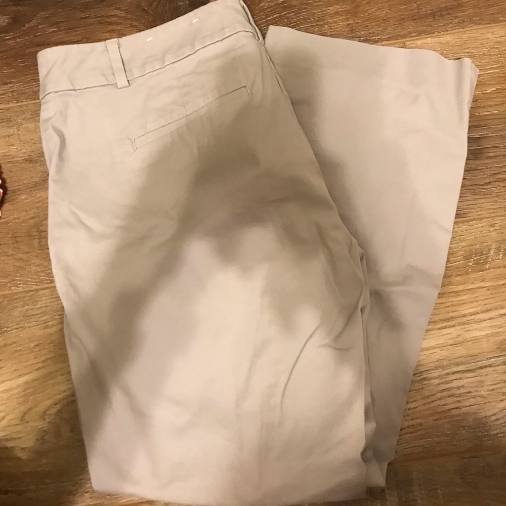 - Ann Taylor capris